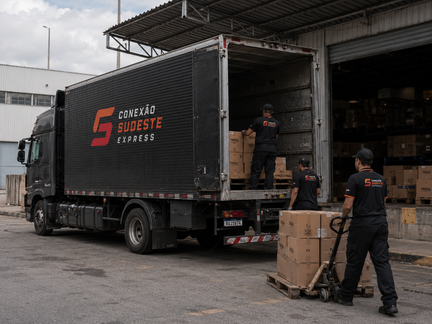 Veículo Caminhão Truck da Conexão Sudeste Express